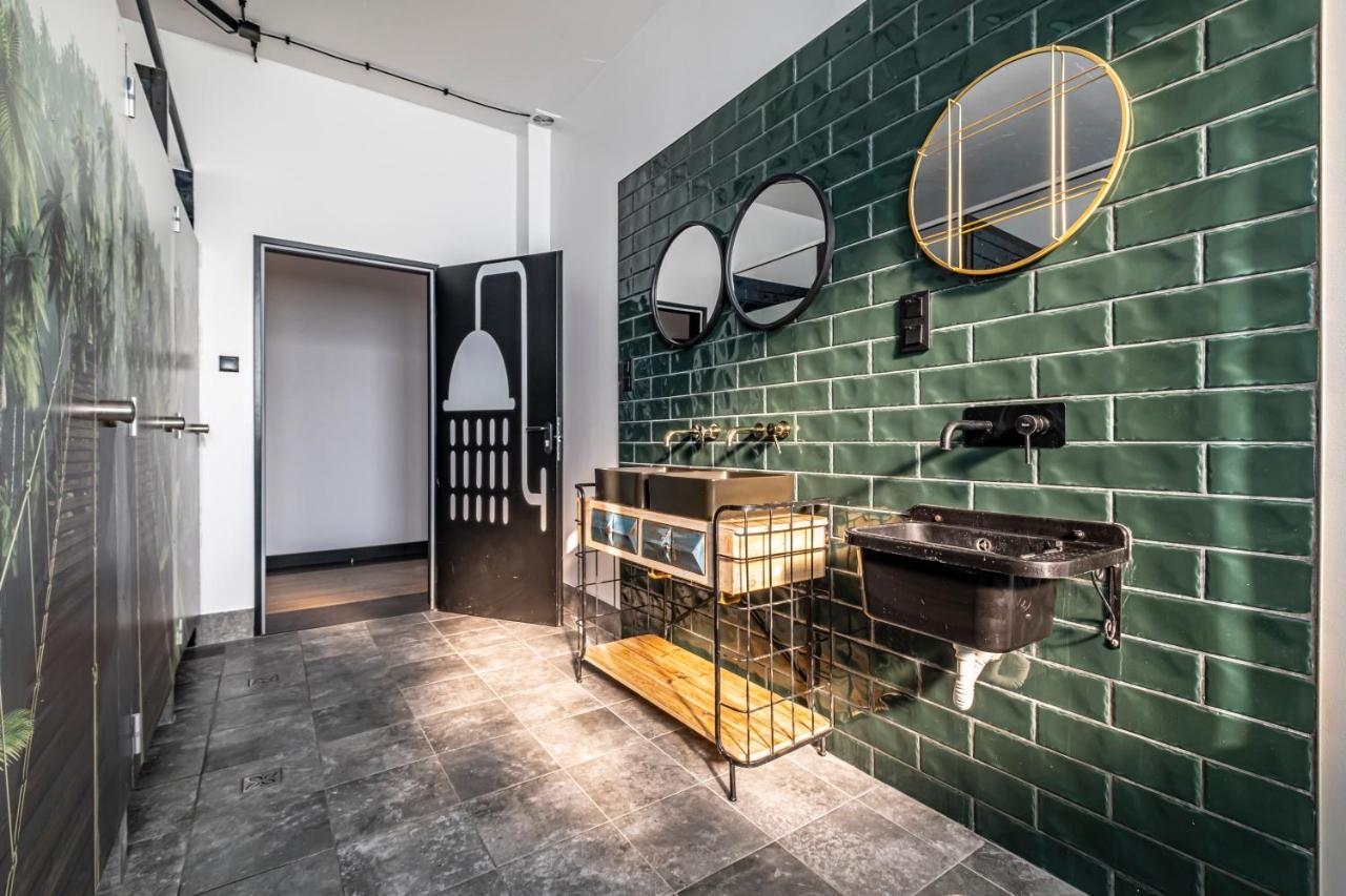 Vola Hostel Warsaw Luaran gambar
