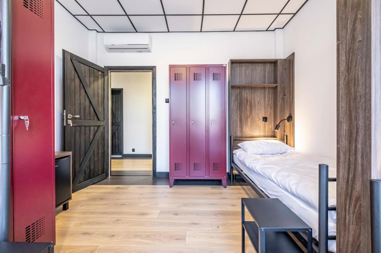 Vola Hostel Warsaw Luaran gambar