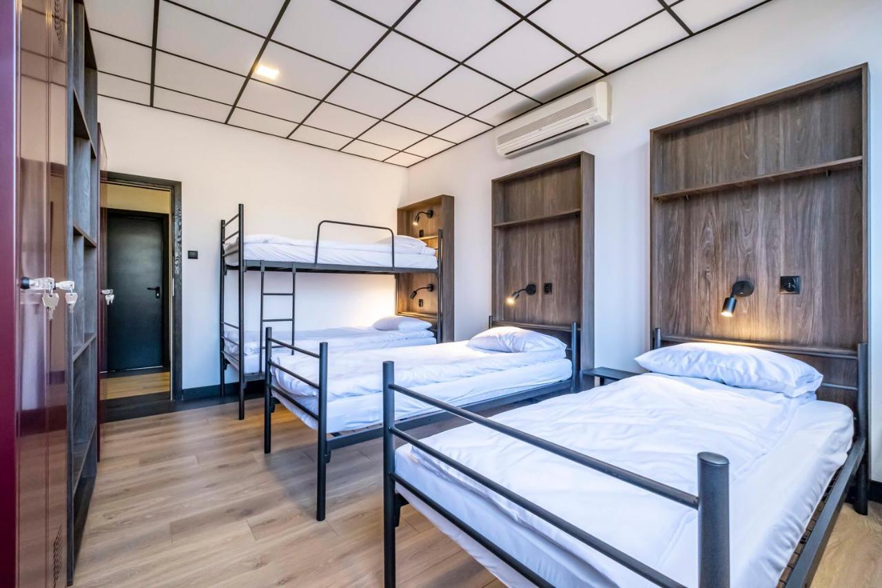 Vola Hostel Warsaw Luaran gambar