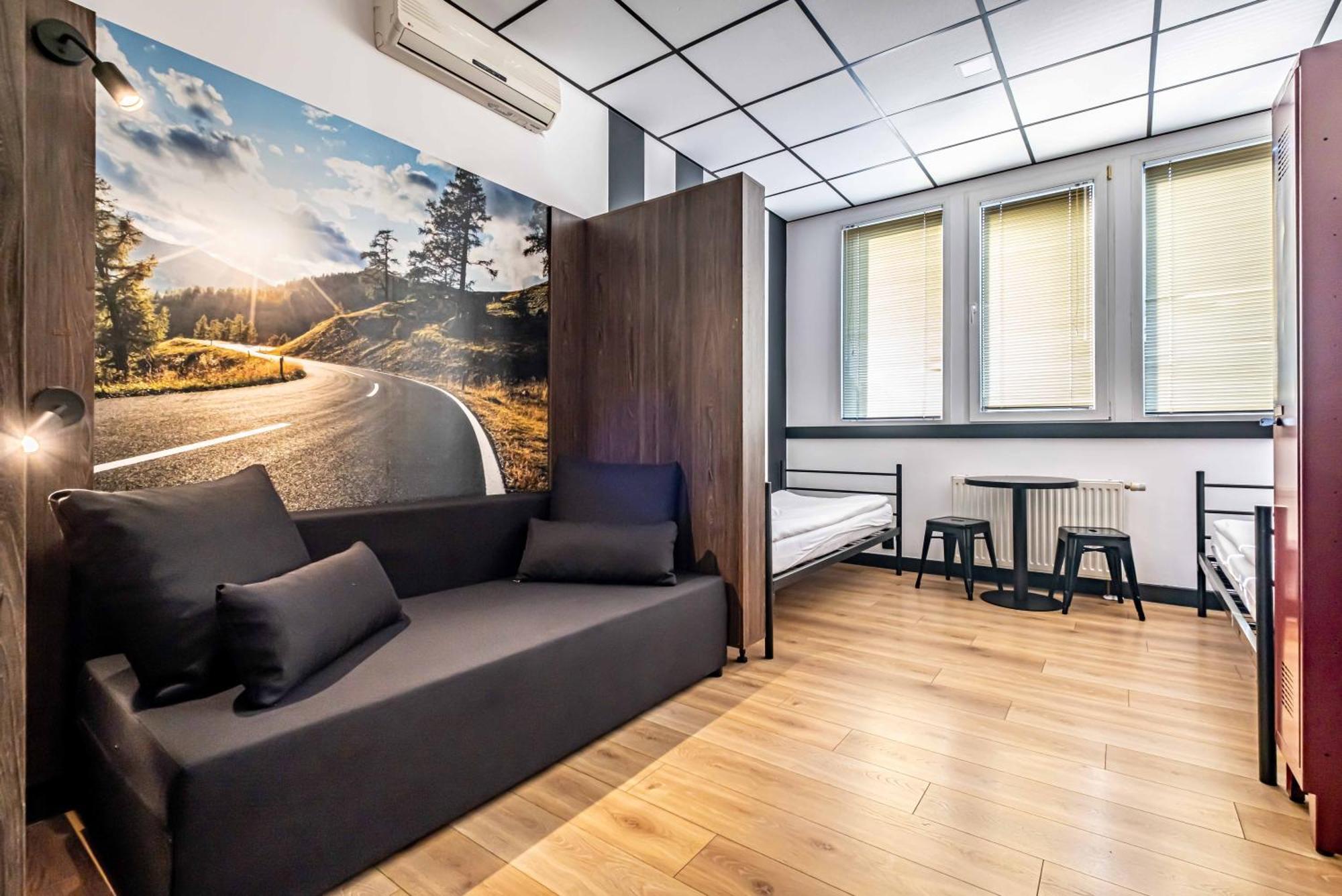 Vola Hostel Warsaw Luaran gambar