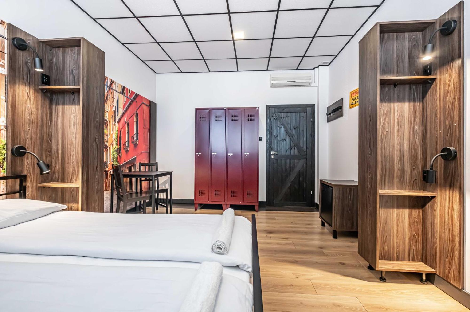 Vola Hostel Warsaw Luaran gambar