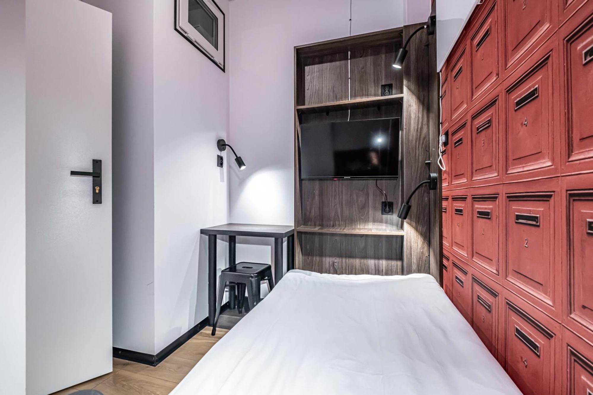 Vola Hostel Warsaw Luaran gambar