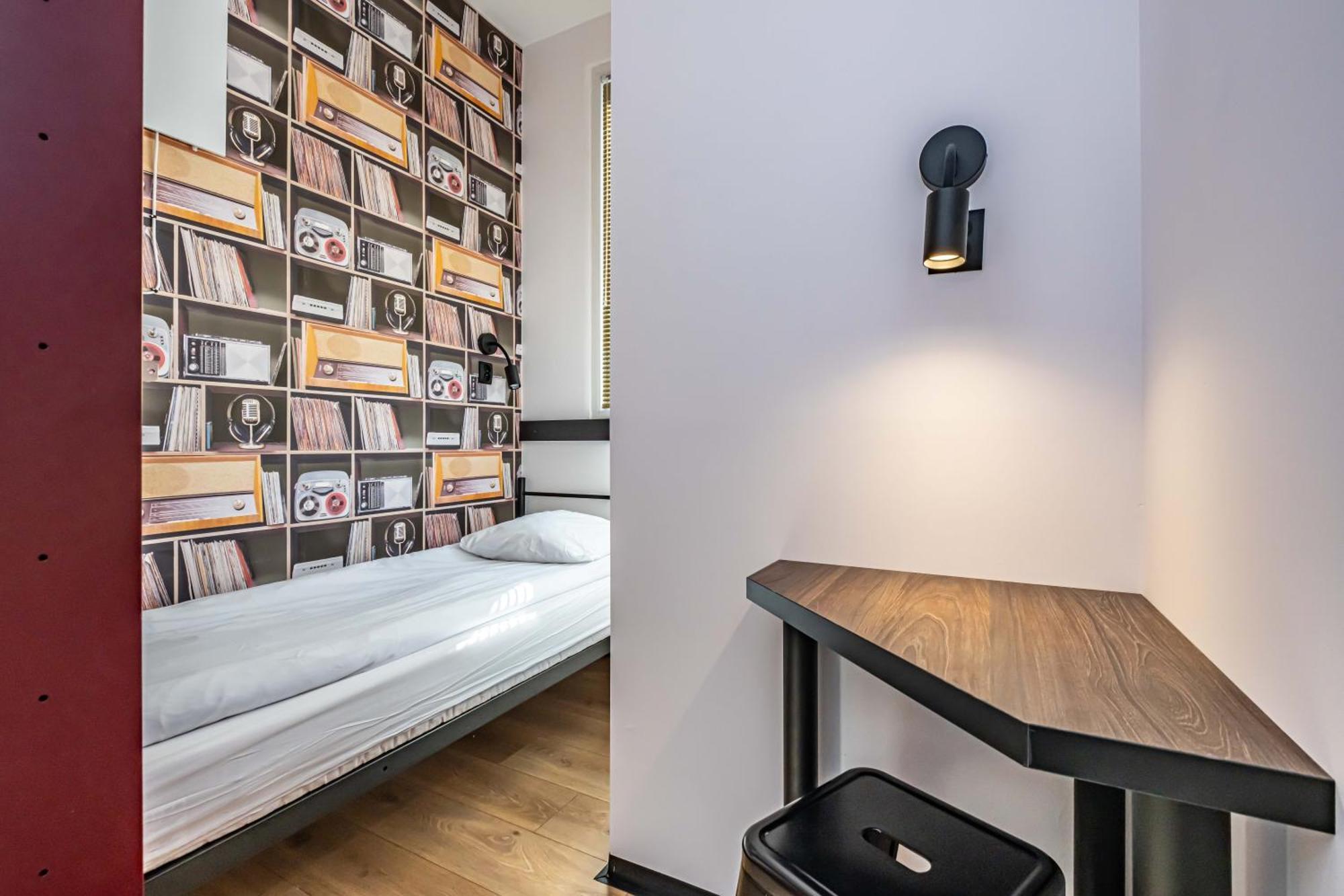 Vola Hostel Warsaw Luaran gambar