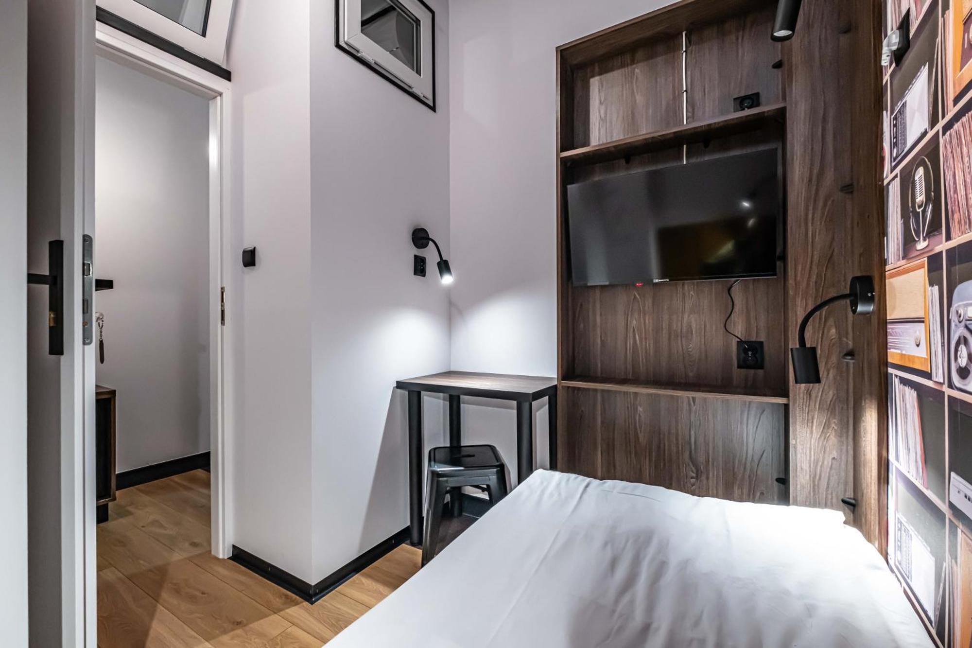 Vola Hostel Warsaw Luaran gambar