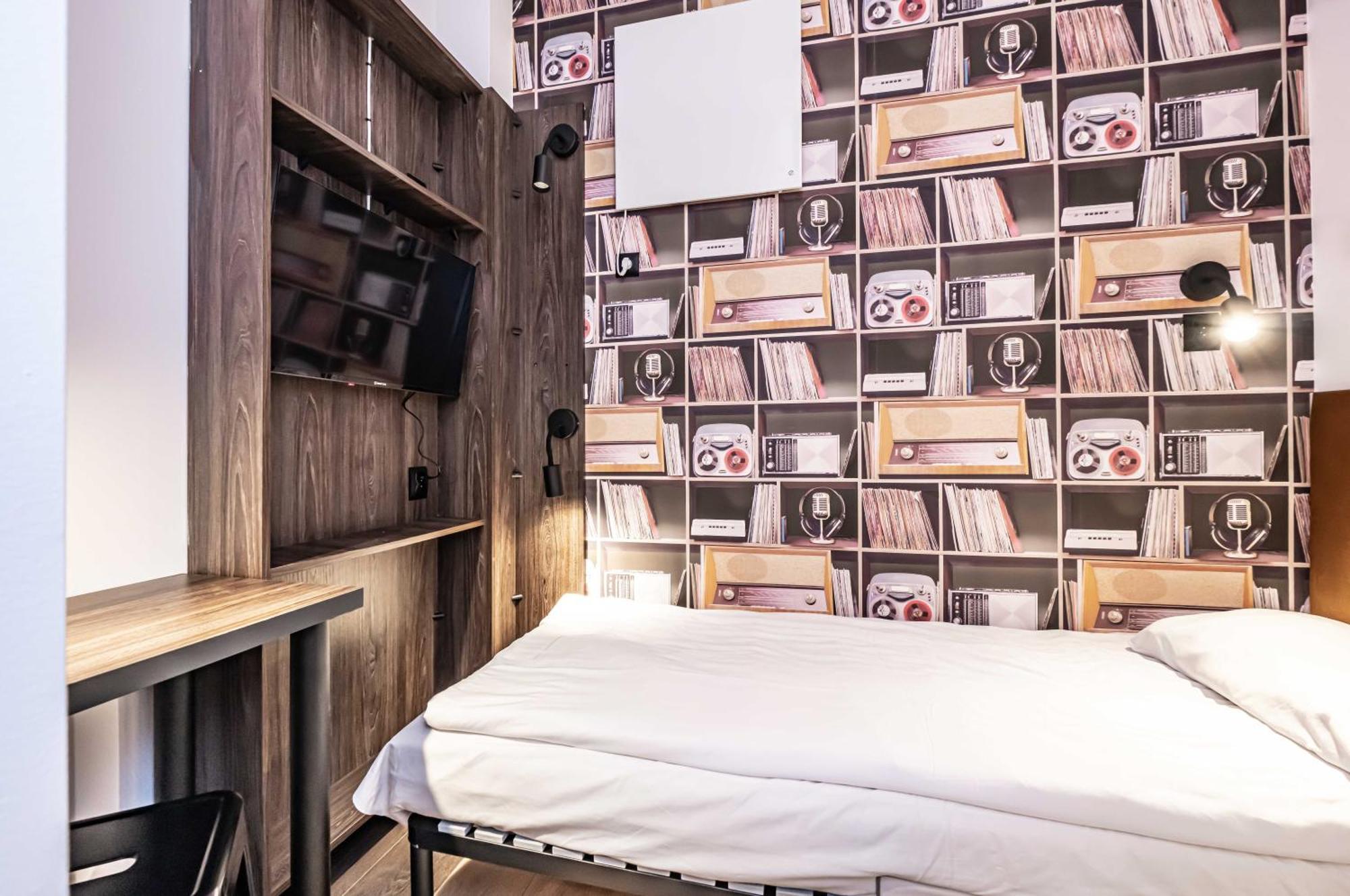 Vola Hostel Warsaw Luaran gambar