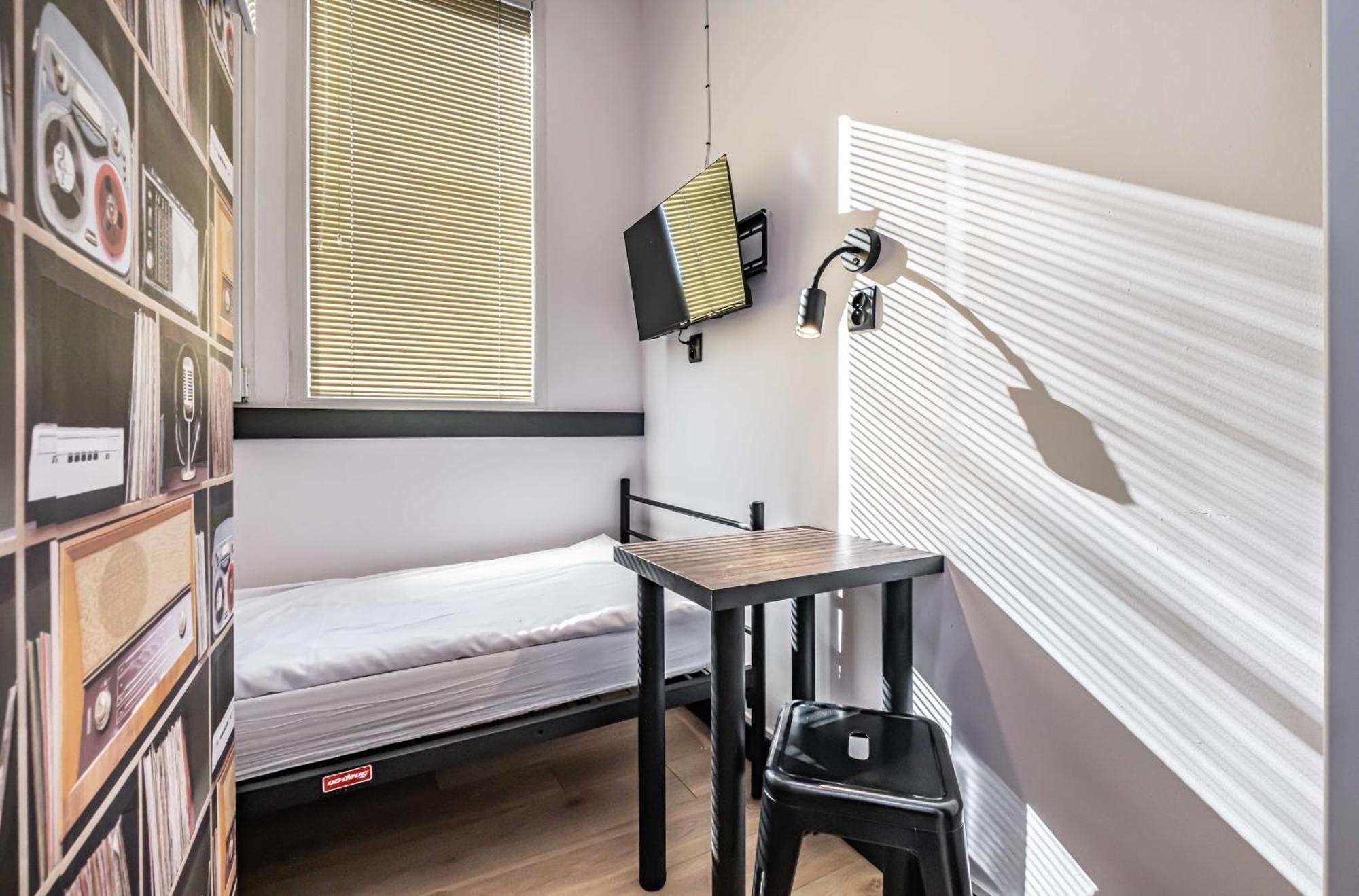 Vola Hostel Warsaw Luaran gambar