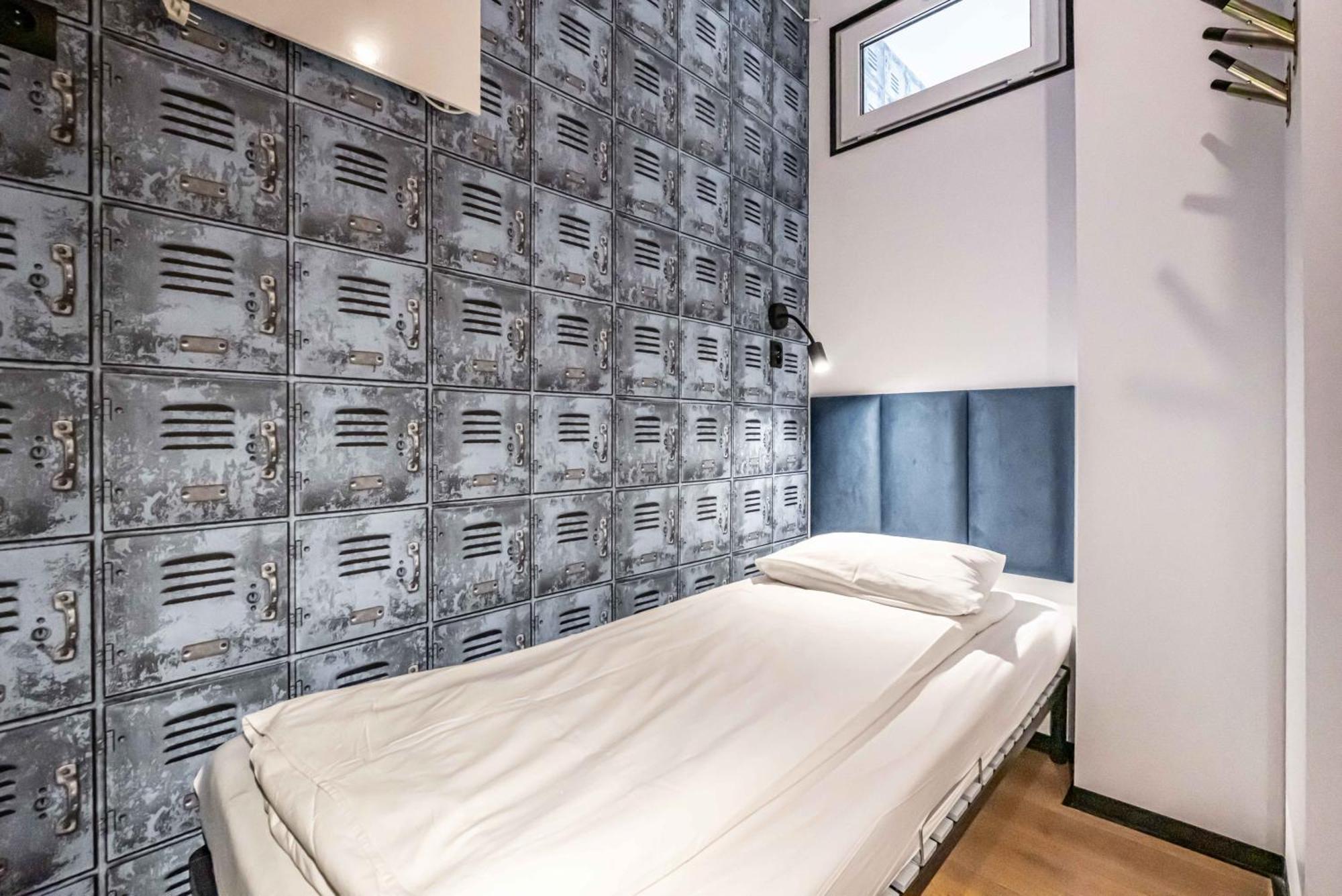 Vola Hostel Warsaw Luaran gambar
