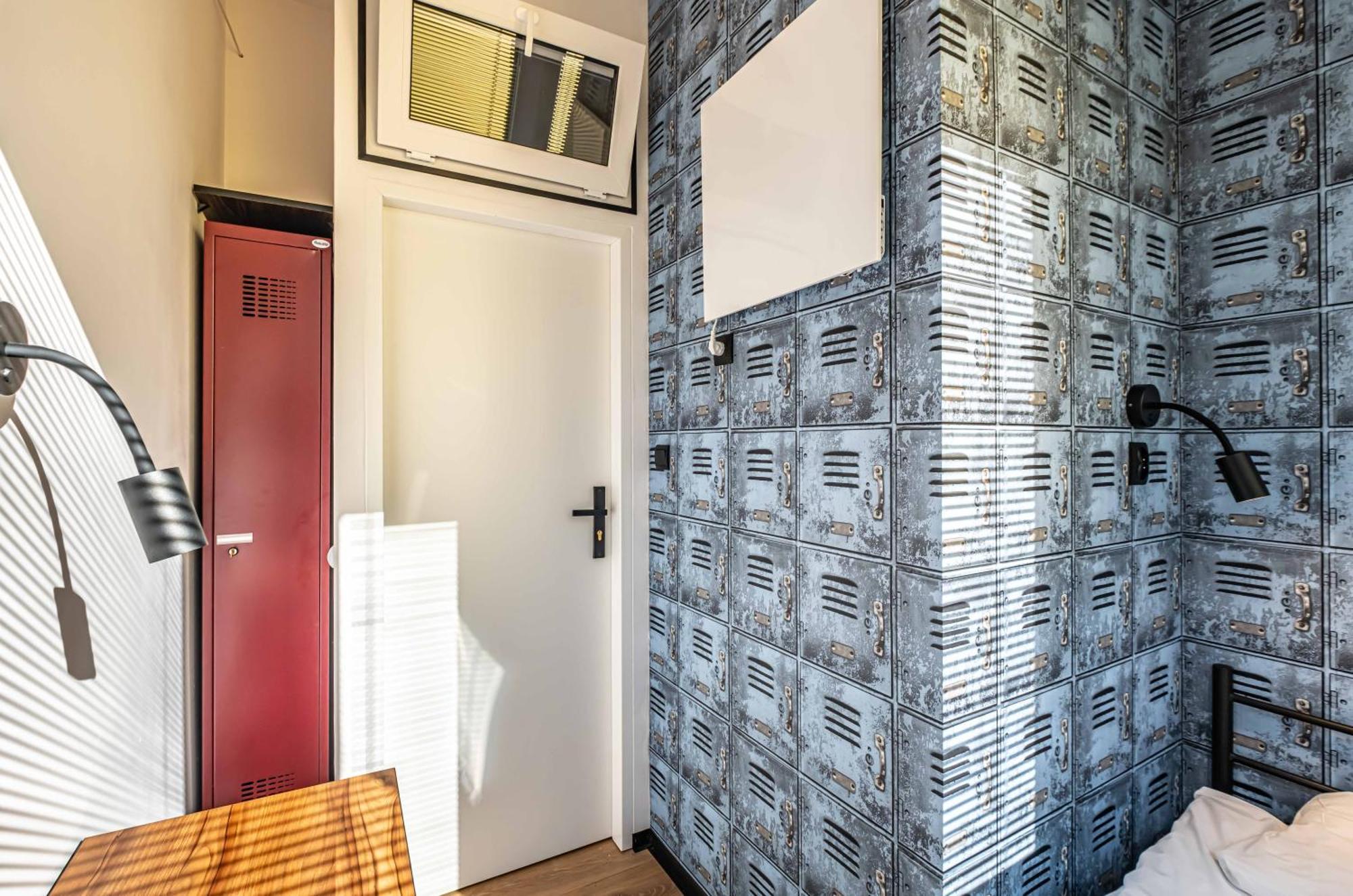Vola Hostel Warsaw Luaran gambar