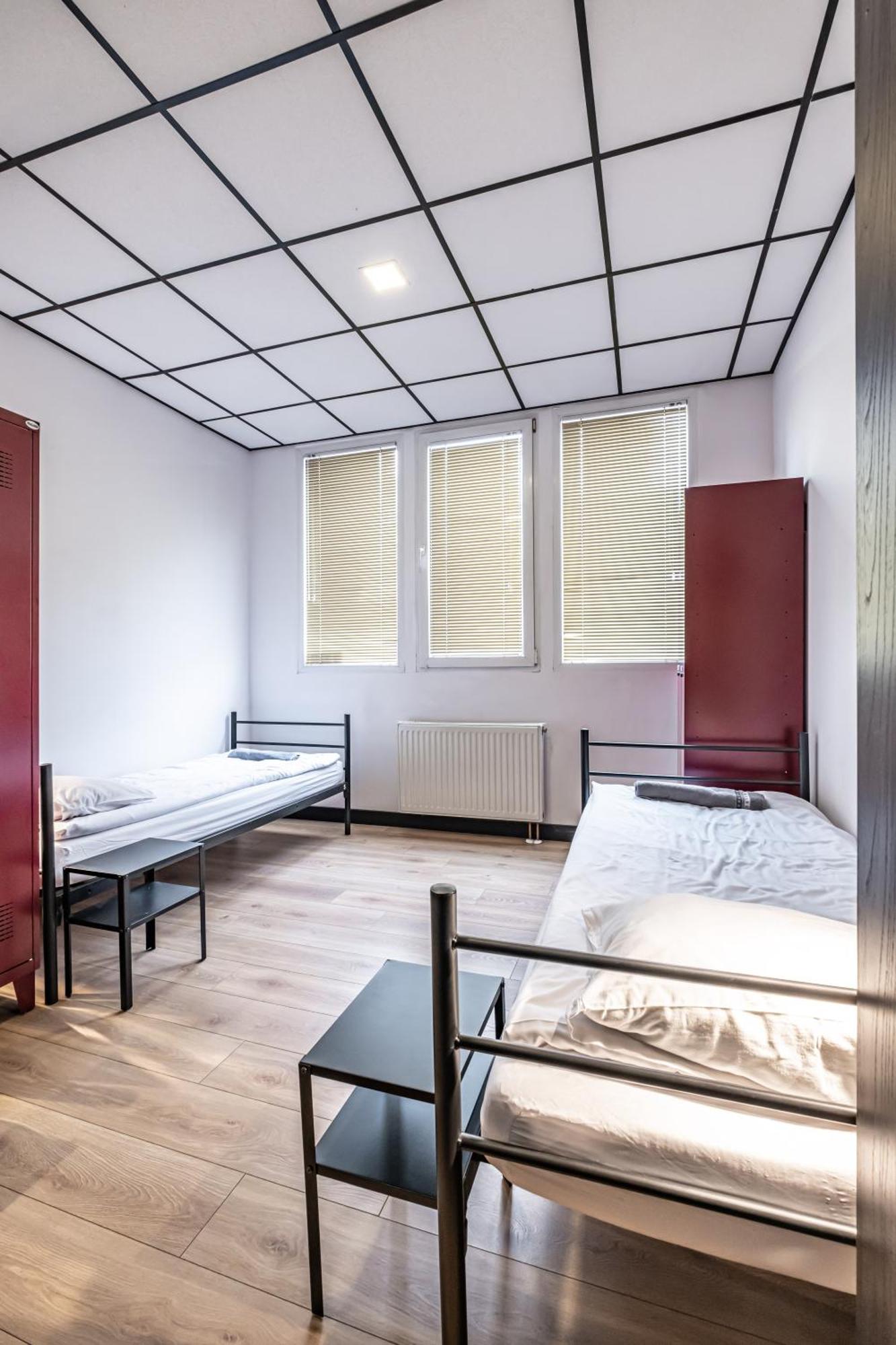 Vola Hostel Warsaw Luaran gambar