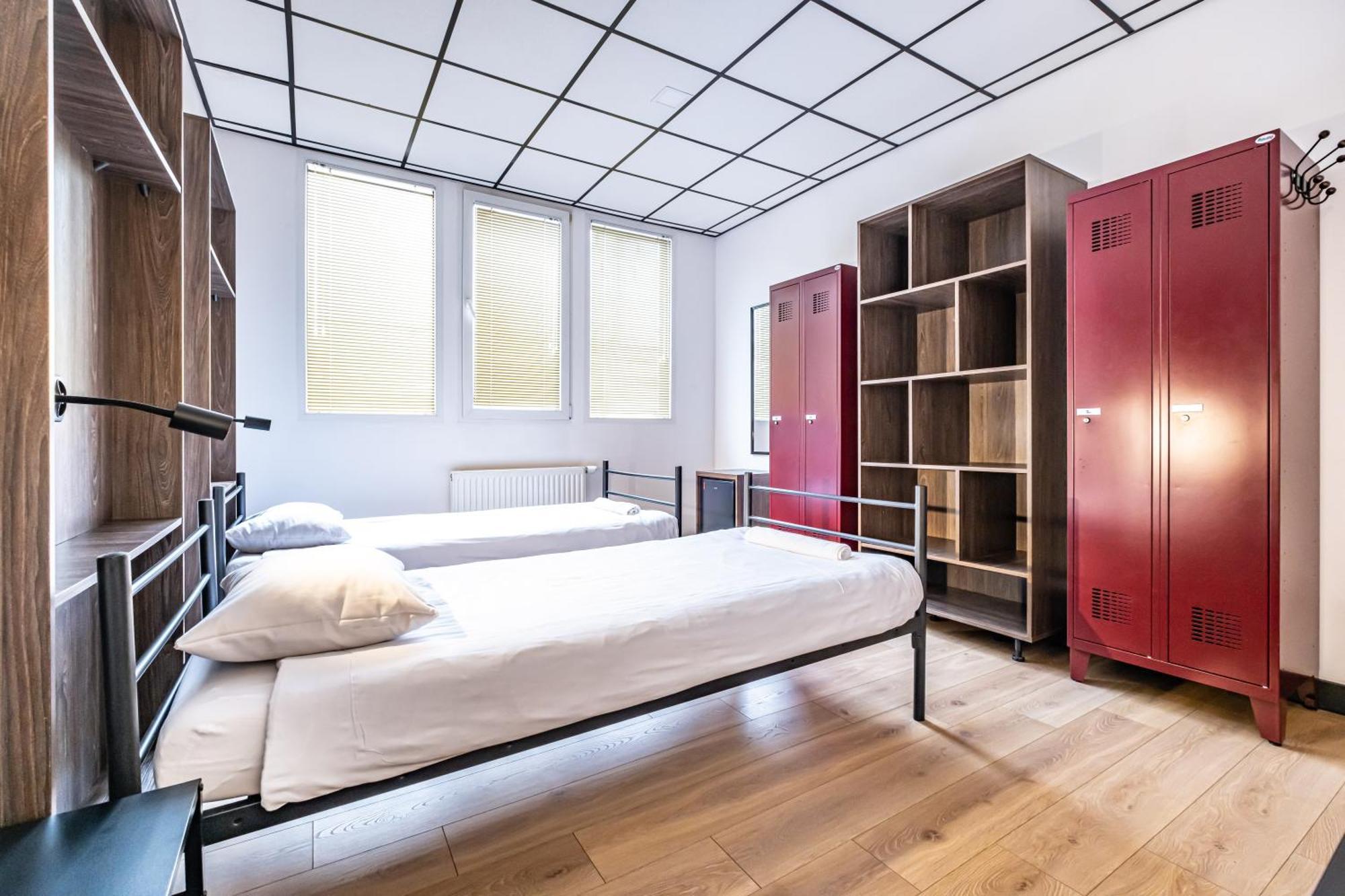 Vola Hostel Warsaw Luaran gambar